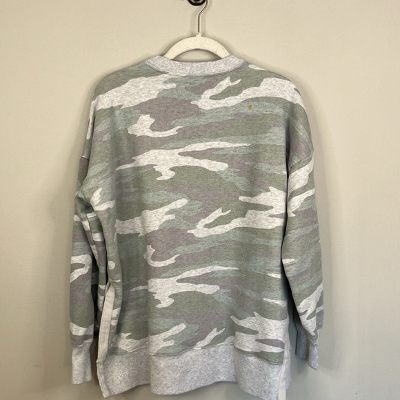 Aerie oversized camo sweatshirt - Picture 7 of 10